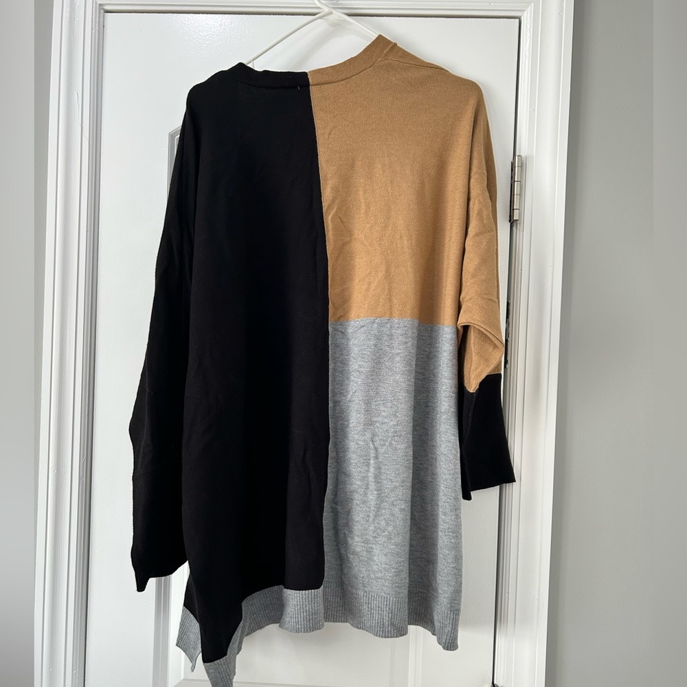 Sweater - Picture 2 of 4